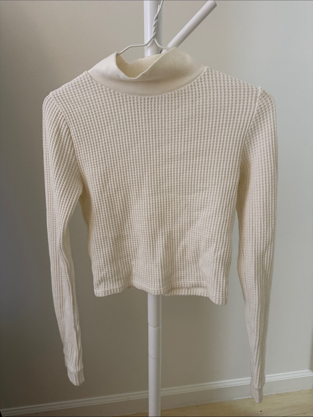 Aerie Small Women's Cream Waffle Knit Long-Sleeve Mock Neck Top
